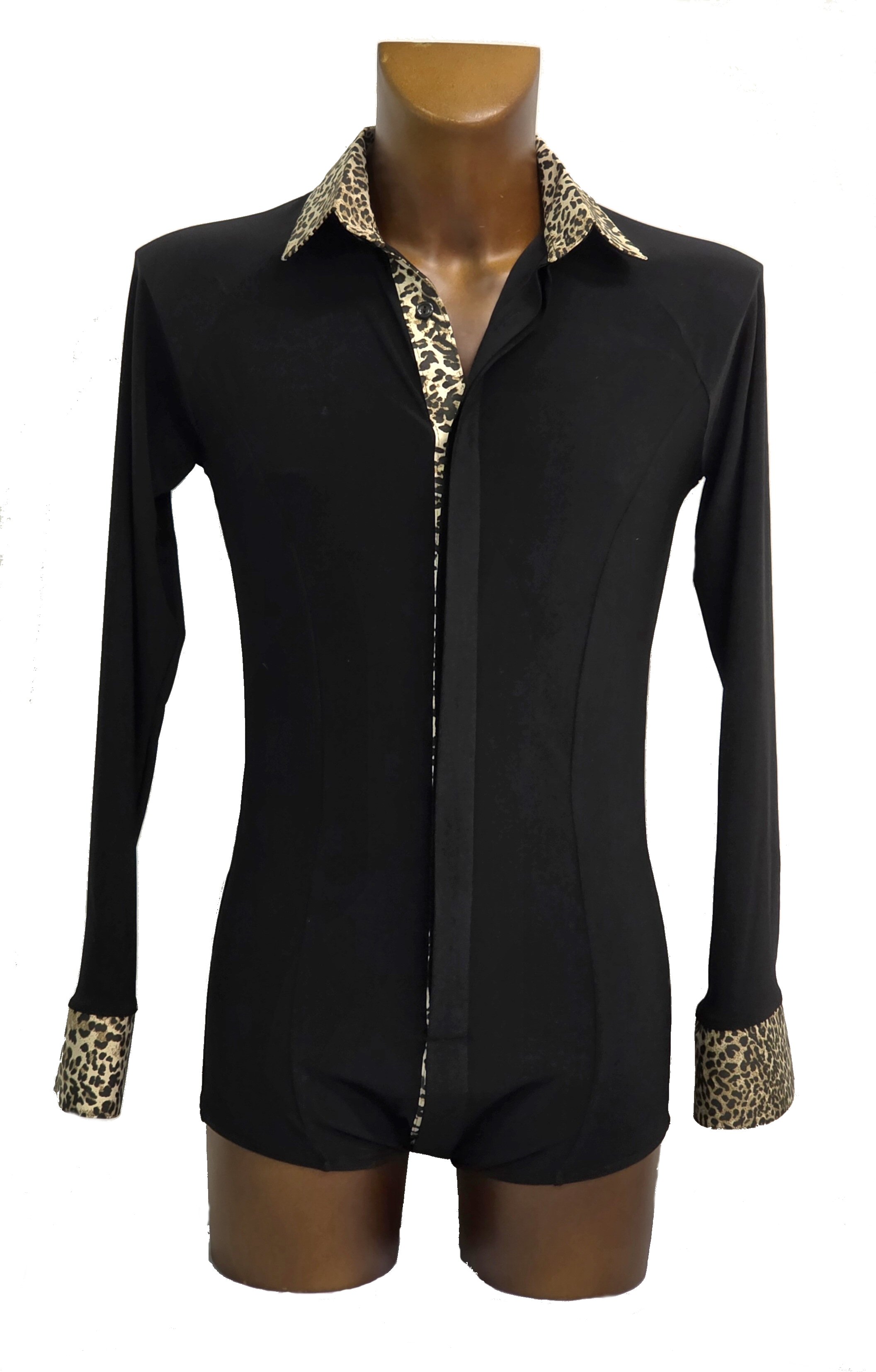 Animalistic Latin shirt on shorts
