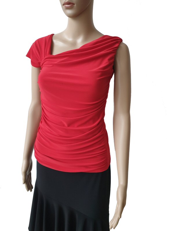 Asymmetrical ruched top Red